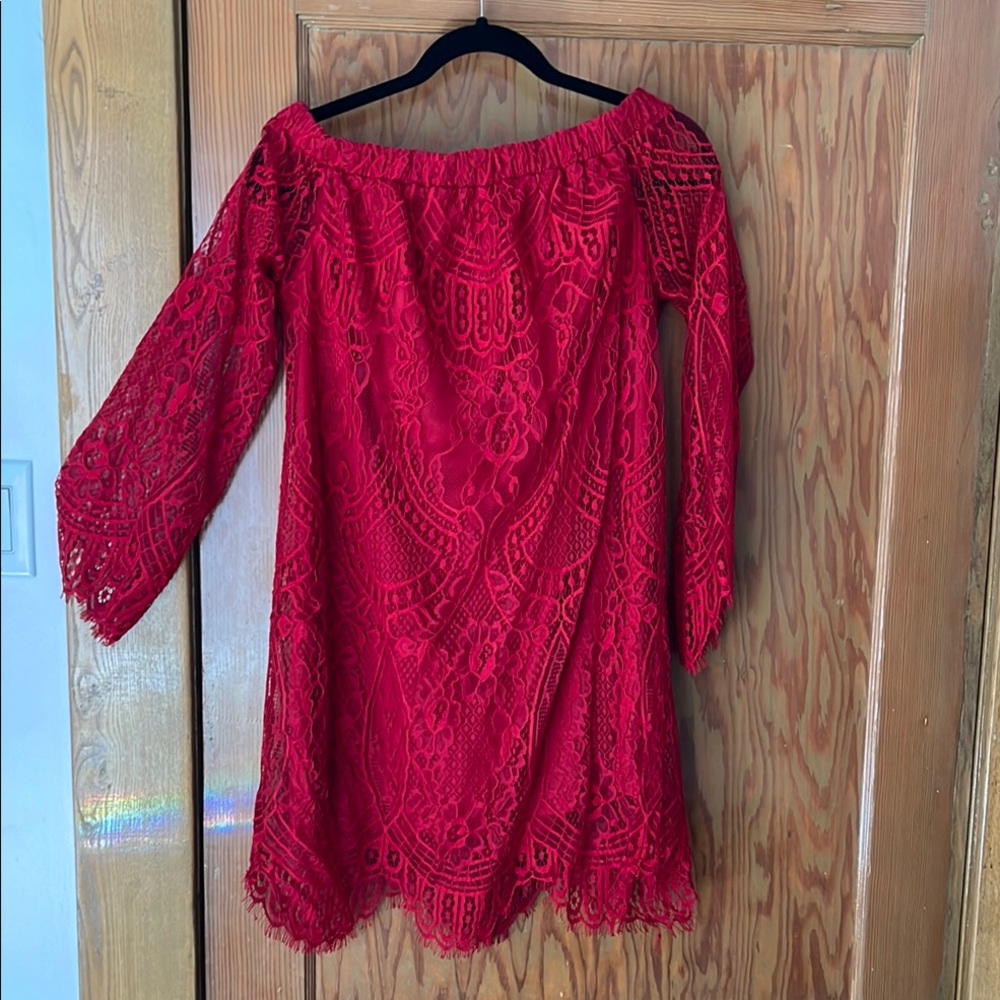 Elegant Red Lace Off-Shoulder mini Dress